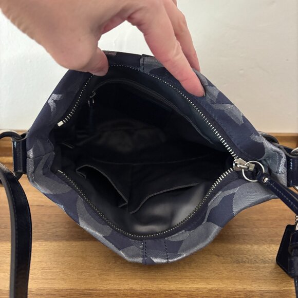 Coach Moto Optic Metallic Navy Signature Patent Leather Chain Duffle Shoulder - Picture 9 of 10